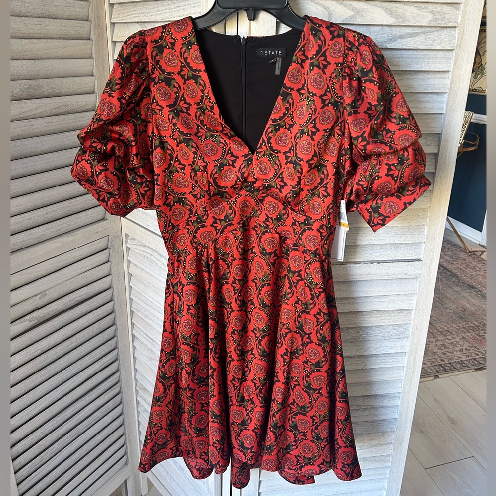 Short Puffed Sleeve V-Neck Woven Mini Dress